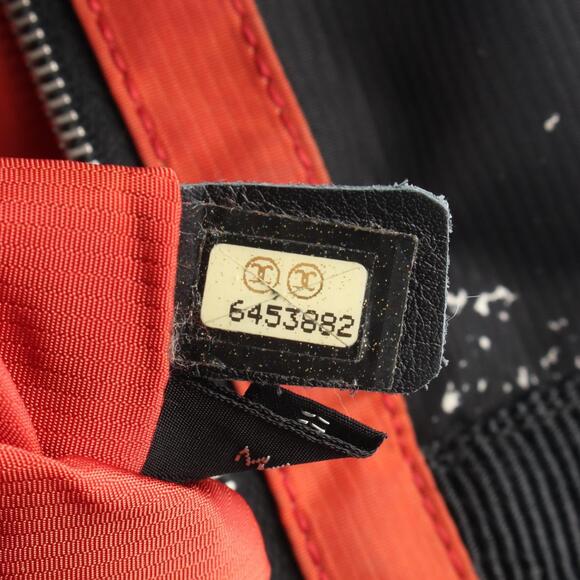 Chanel Tote Bag Black White - Picture 5 of 8